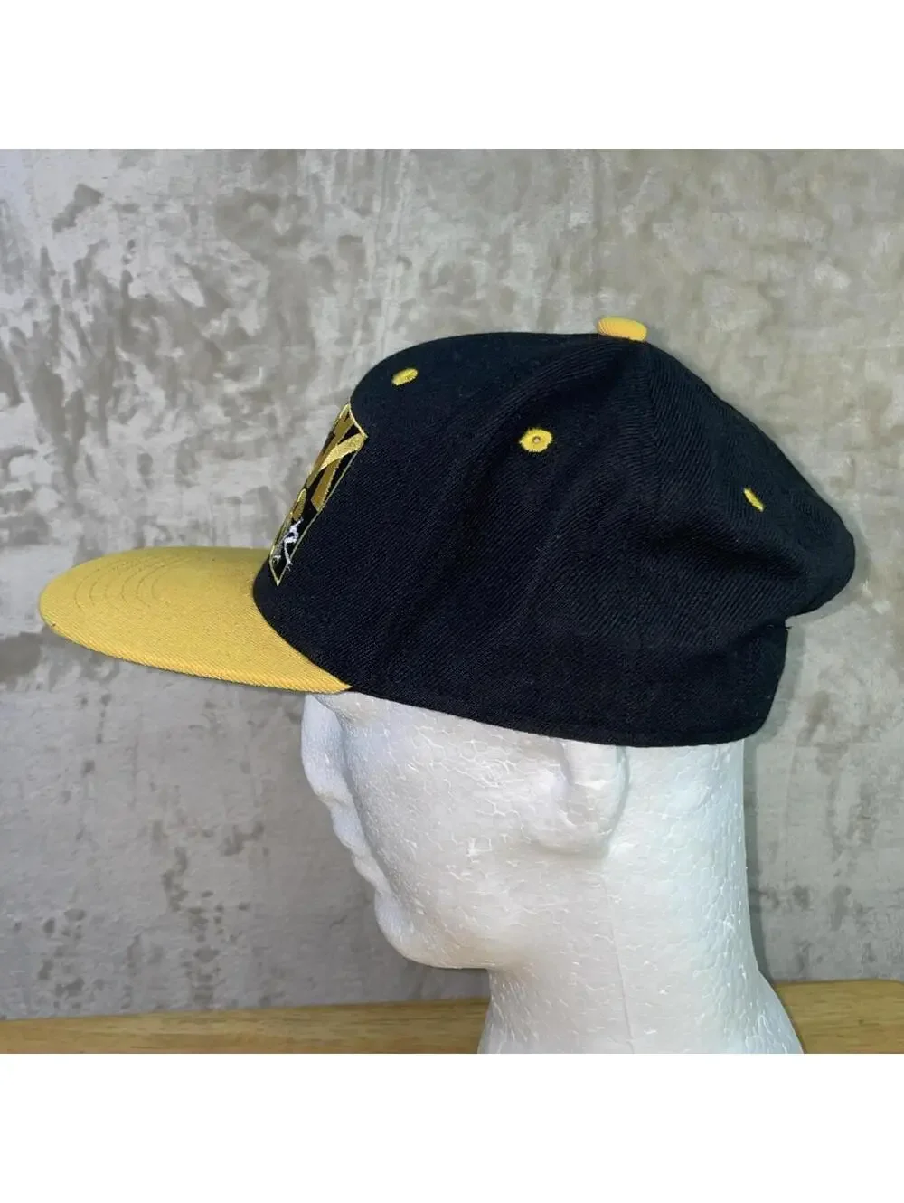 Young & Reckless Y&R LA Mens Black Yellow Snapback Baseball Hat Cap OSFM